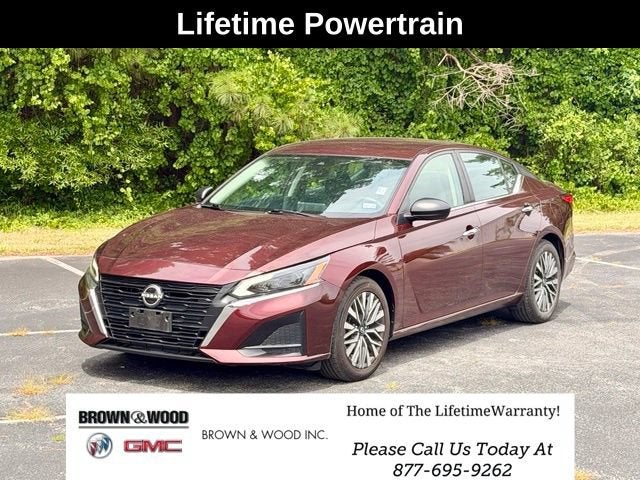 2024 Nissan Altima 2.5 SV in Garnet Red — front three-quarter view